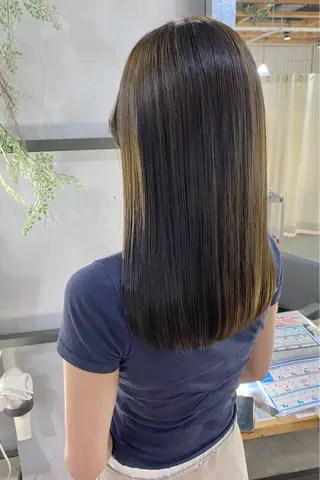 セミロング カラー 菊地 紗矢のヘアスタイル