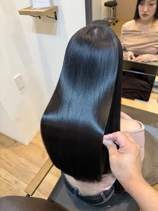 ロング 鯉谷　僚 【本物の髪質改善】のヘアスタイル