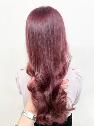 ロング カラー 🩵ハイトーン 美咲🩵のヘアスタイル