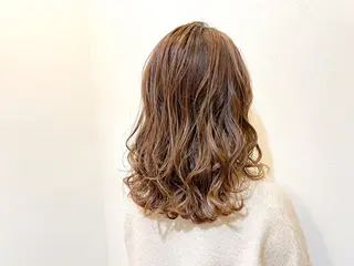 セミロング 伊藤 康乃のヘアスタイル