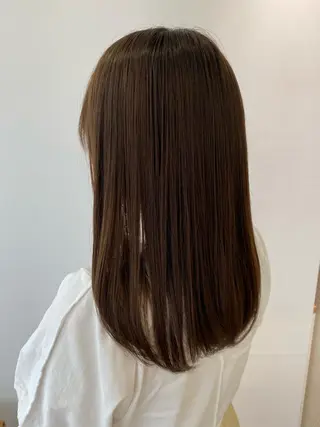 セミロング ジプソヘアー所属・菅原 あずさのヘアスタイル