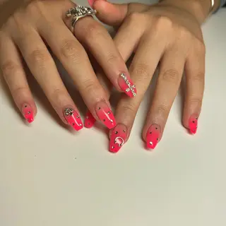 ネイル 恒川 みなみのネイルデザイン