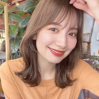 ミディアム カラー 結べるレイヤーボブ くびれLady表参道のヘアスタイル