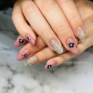 ネイル Nail salon MEGUMIのネイルデザイン
