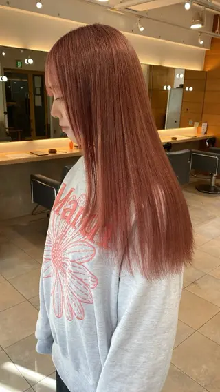 ロング カラー 谷川 あかりのヘアスタイル