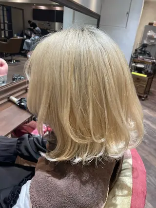 ミディアム シモカワ マシロのヘアスタイル