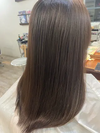 セミロング RIKI/ 曲がる縮毛矯正のヘアスタイル