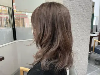 セミロング 長内  大明のヘアスタイル