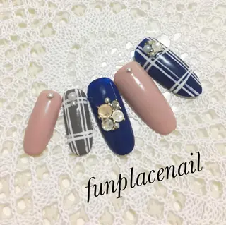 ショート ミディアム セミロング ロング カラー パーマ ヘアアレンジ キッズ ネイル マツエク・マツパ nail salon＆school felice所属・フェリーチェ瑞江店 新山のネイルデザイン