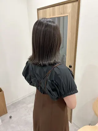 ミディアム ボブ/ハイトーン 立川loose 下田のヘアスタイル