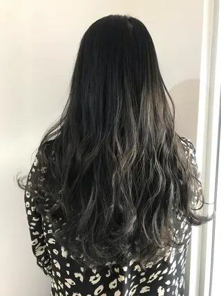 ロング 💫カットはなんでも 得意です✂️のヘアスタイル