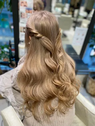 ロング カラー ハイトーン✨艶髪💘 💘 AYANO💘のヘアスタイル