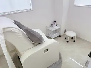 ネイル Ranon所属・ᴿᴬᴺᴼᴺ 🤍 𝐴𝑌𝐴𝐾𝐴のネイルデザイン