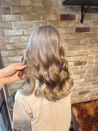 セミロング 🧡ミルクティー/ レイヤー🧡ショウナのヘアスタイル