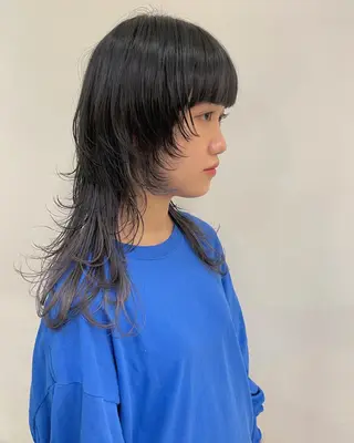 セミロング ブリーチ/ウルフ ハッシュカット/石山のヘアスタイル