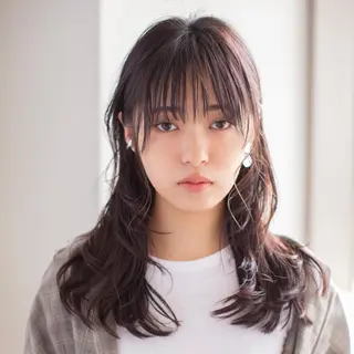 セミロング f A ture.所属・《カット¥0》 朝山良徳のヘアスタイル