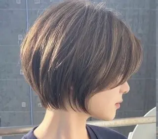 ショート 薮本 真優のヘアスタイル