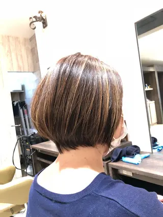 ショート カラー 駒田 拳児のヘアスタイル