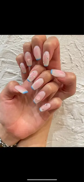 ネイル 楢本 彩耶のネイルデザイン