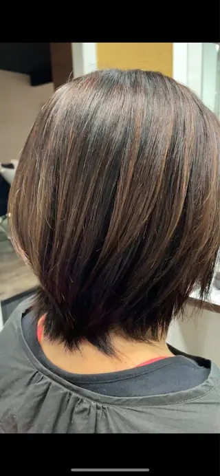 ミディアム ヘアワークフラックス所属・阿久津 優希のヘアスタイル