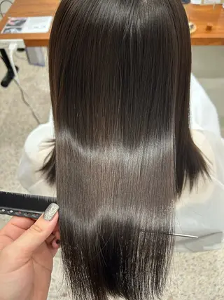 ミディアム カラー sakura / Fierのヘアスタイル