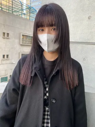 ロング カラー 室谷 侑奈のヘアスタイル