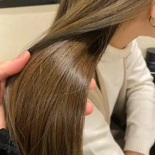 ロング カラー NATSUKI😸 ✂︎南森町美容室のヘアスタイル