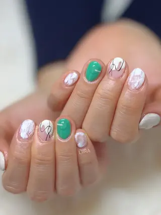 ネイル LIIRA(西船)/ やまださおりのマツエク・マツパデザイン