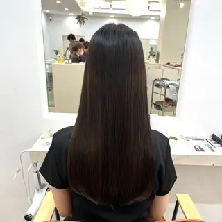 セミロング カラー 🐰あみ【艶カラー/ 縮毛矯正】🫧のヘアスタイル