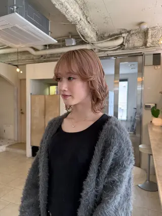 ショート Maho/海外 レイヤー/ハイトーンのヘアスタイル