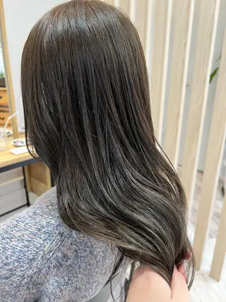 セミロング 渡部 未歩のヘアスタイル