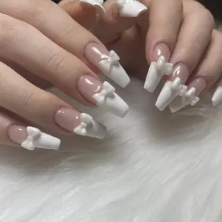 ネイル 🦋fein.🍒 official🫧のネイルデザイン