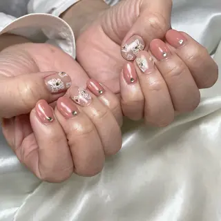 ネイル S LOUNGE NAIL所属・パーツたくさん🍓 SUMIのネイルデザイン