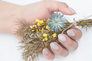 ネイル WHITELY みどりのネイルデザイン