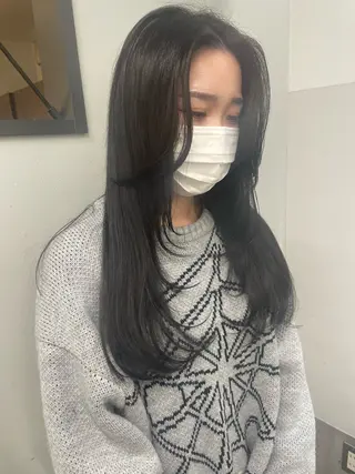 ロング カラー AIRI layer cut hairのヘアスタイル