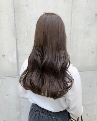 ロング カラー 里田 実奈美のヘアスタイル