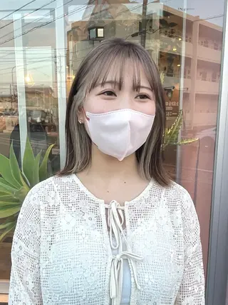 カラー ベージュ/透明感/ 桃子のヘアスタイル