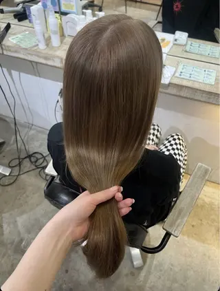 ロング 顔まわりカット/ 艶感カラー/sikiのヘアスタイル