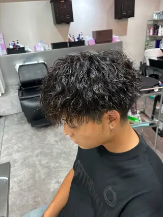 パーマ メンズ メンズ特化✨️ 韓国風パーマ🔥一八のヘアスタイル