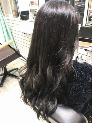 ロング カラー ヤマナカ エリカのヘアスタイル