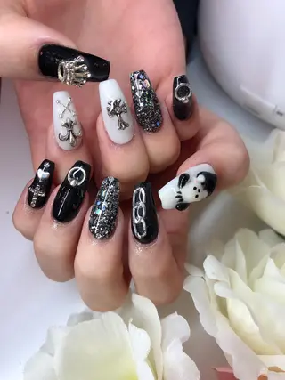 ロング ネイル 長さ出し専門 nynaのネイルデザイン