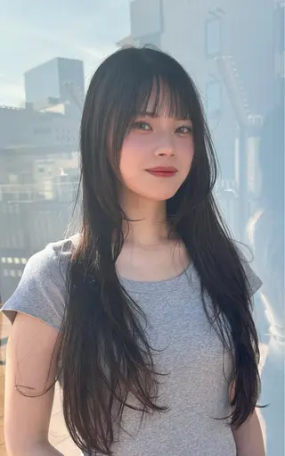 セミロング GO TODAY  NU茶屋町所属・顔まわりで第一印象を 良くする美容師のヘアスタイル