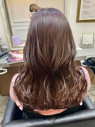 セミロング 宮本 佳奈のヘアスタイル