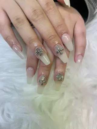 ネイル 松森 千夏のネイルデザイン