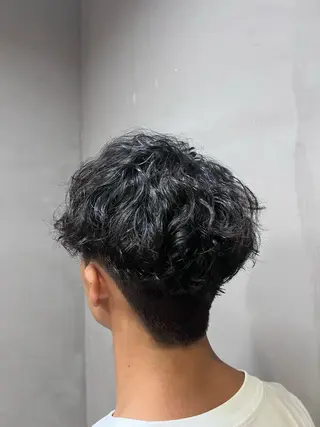 パーマ メンズ 5:8所属・吉祥寺【髪質改善カラ ー/ブリーチ】藤井のヘアスタイル