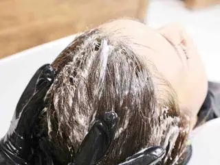 ミディアム 縮毛矯正特化 長谷川朋樹のヘアスタイル