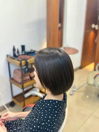 ショート カラー ⛄️艶カラー⛄️ ✨パーマ✨又吉のヘアスタイル