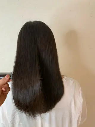ロング 小島嵩人 縮毛矯正 髪質改善のヘアスタイル