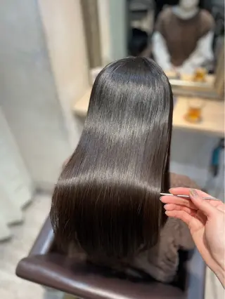 ロング ルティア新宿縮毛 🐚山入端巧のヘアスタイル
