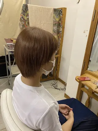 ショート カラー CRADLE Takeuchiのヘアスタイル